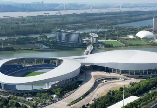 而如今, div 而如今, div