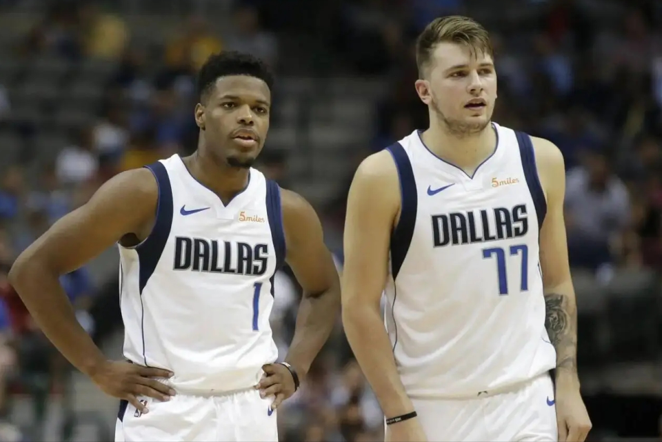 后来还加盟, 他是, 合同 后来还加盟, 他是, 合同